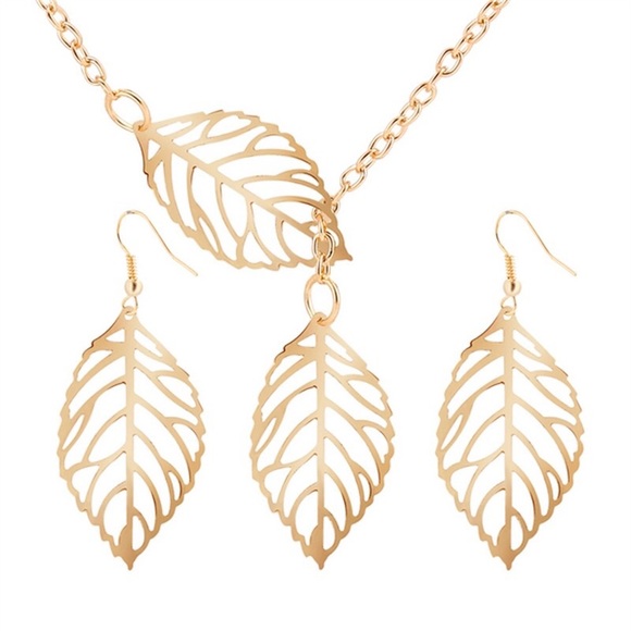Jewelry - Gold Hallow Leaf Jewelry Set